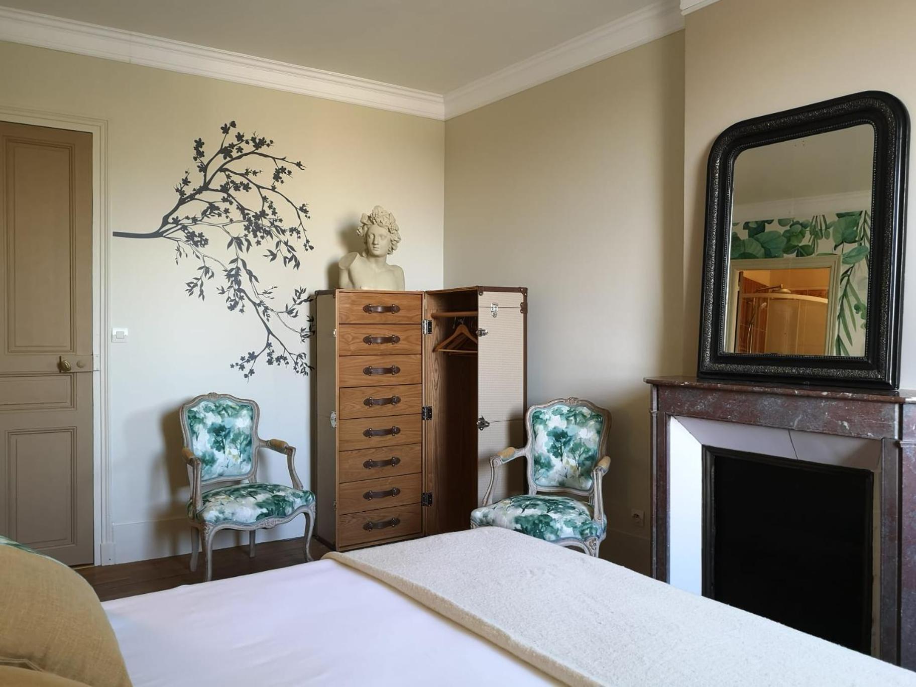 Les Visages Des Tournelles Bed & Breakfast Reims Eksteriør bilde